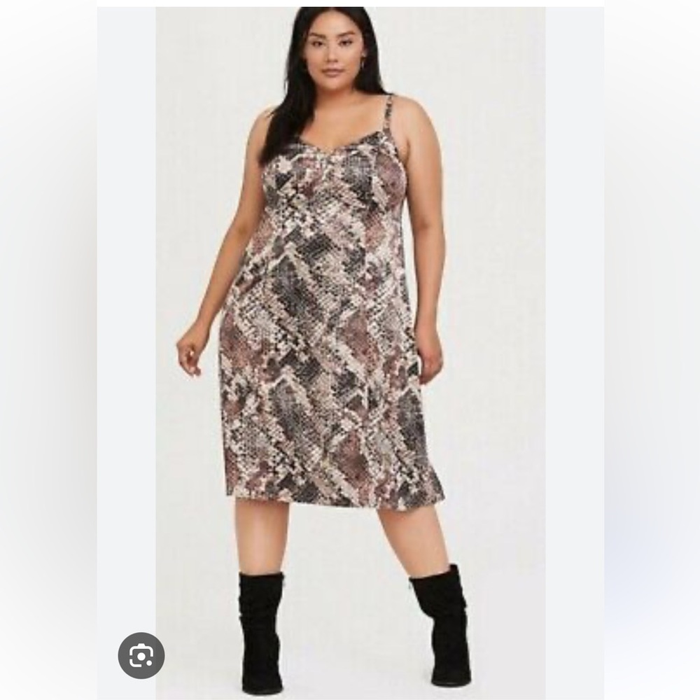 Torrid 3X snake print dress